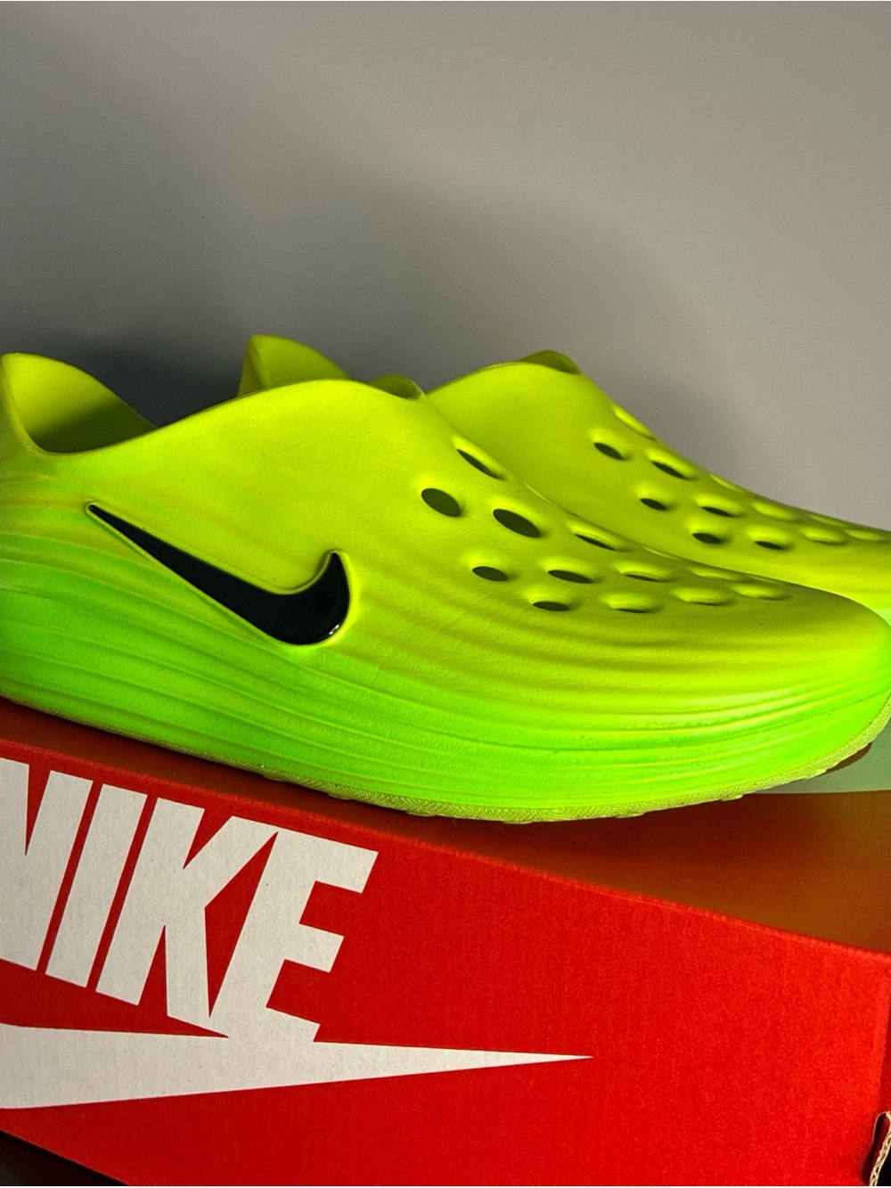 Mens Size 12 Nike ReactX Rejuven8 Striking Green Slip On Shoes HV5060 300